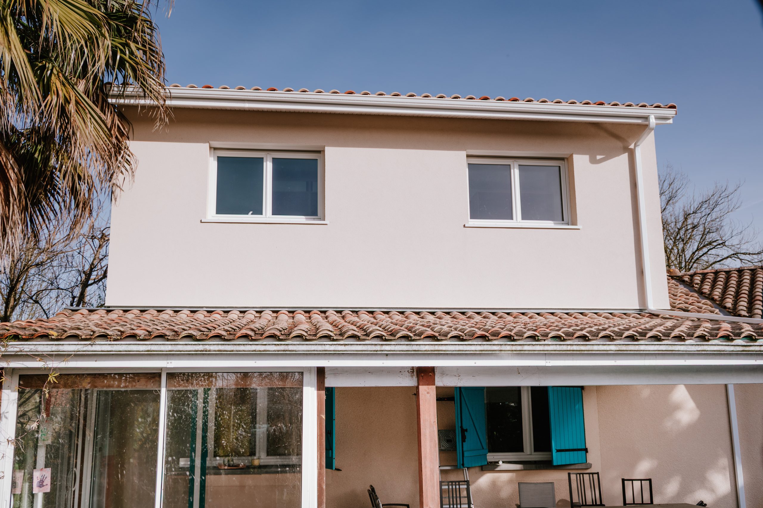 Surélévation de maison individuelle à Eysines près de Bordeaux, charpente bois