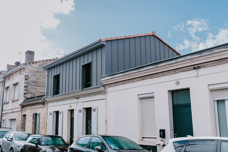 Surélévation d'une charpente traditionnelle en bois à Talence